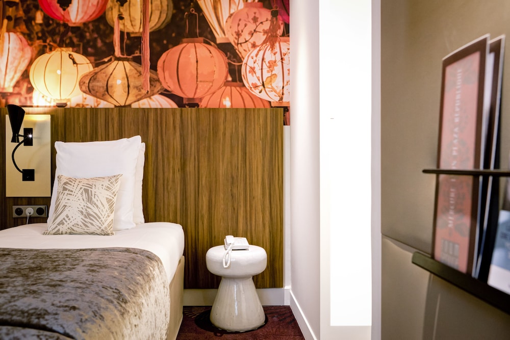 Habitación Classic con una cama doble del hotel Mercure Lyon Centre Plaza République. Foto 1