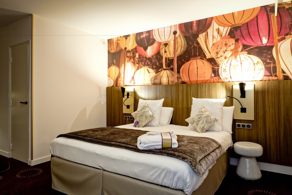 Habitación Privilege, con 1 cama doble del hotel Mercure Lyon Centre Plaza République. Foto 1