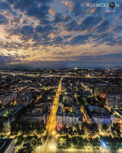 Suite con vistas panorámicas al centro histórico del hotel Radisson Blu Lyon. Foto 5