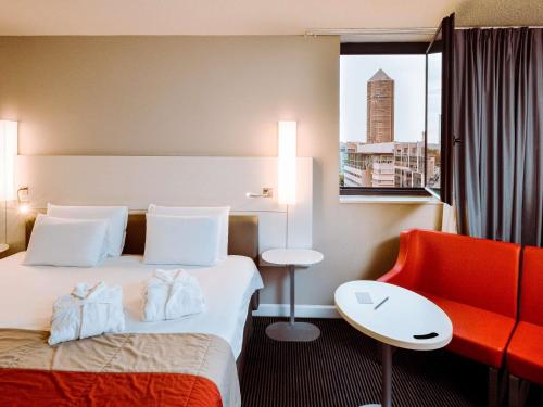 Habitación Privilege con cama extragrande del hotel Mercure Lyon Centre Saxe Lafayette. Foto 5