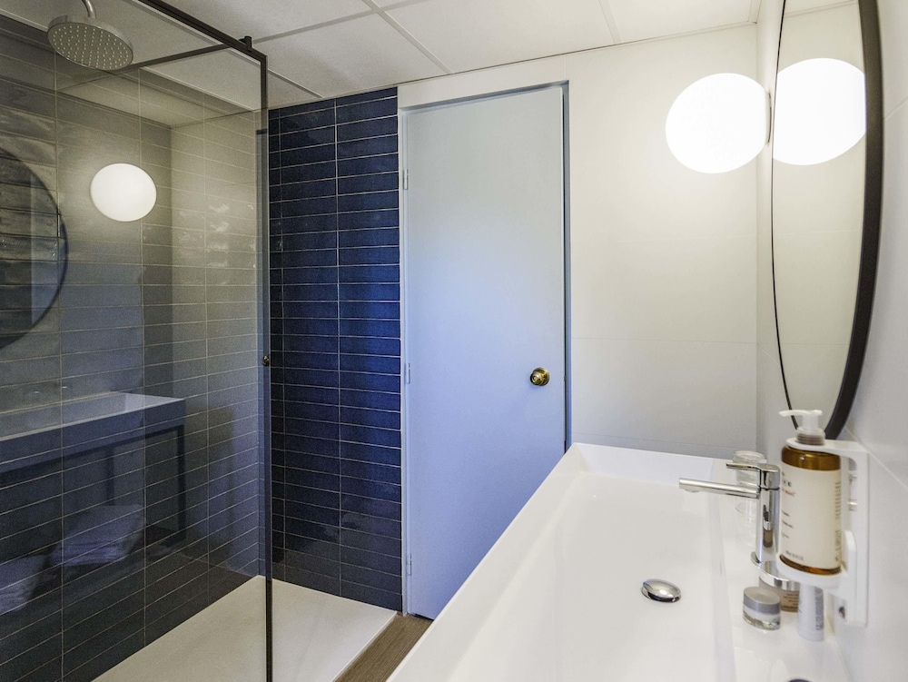 Habitación clásica, 2 camas individuales del hotel Mercure Marseille Centre Bompard La Corniche. Foto 3
