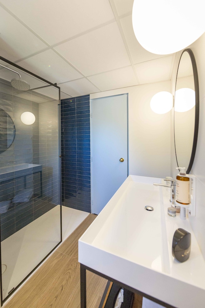 Habitación clásica, 2 camas individuales del hotel Mercure Marseille Centre Bompard La Corniche. Foto 8