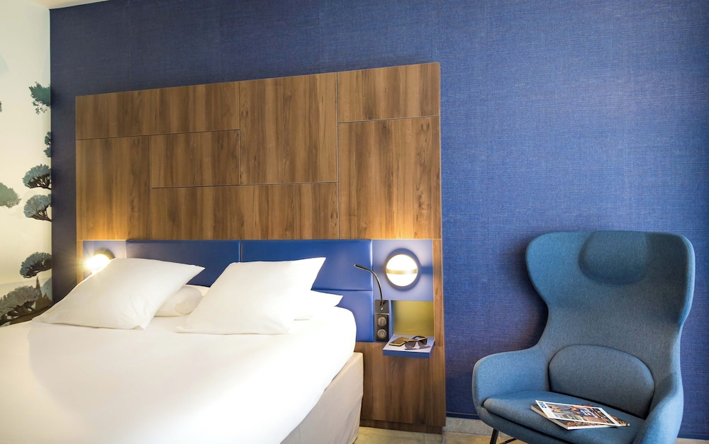 Habitación clásica, 1 cama doble, vistas al jardín del hotel Mercure Marseille Centre Bompard La Corniche. Foto 6