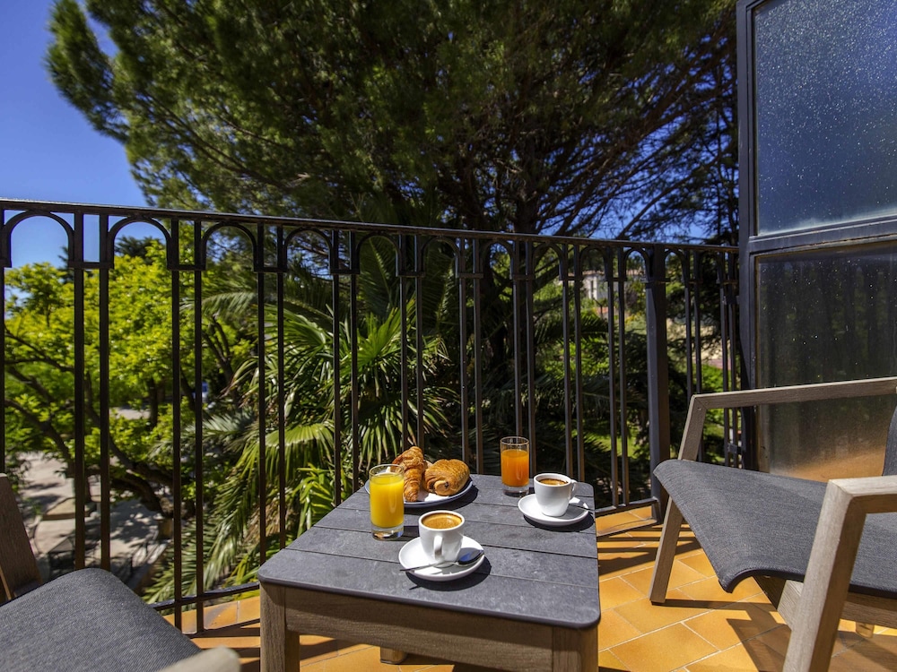 Habitación clásica, 1 cama doble, vistas al jardín del hotel Mercure Marseille Centre Bompard La Corniche. Foto 7