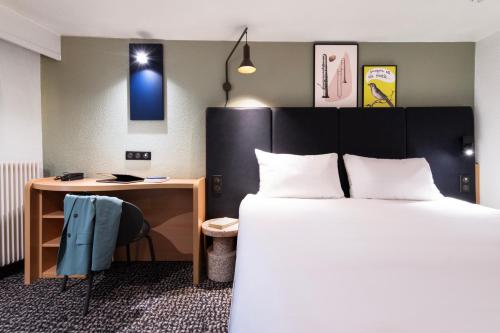 Habitación Doble Confort del hotel ibis Paris Grands Boulevards Opéra 9e. Foto 4