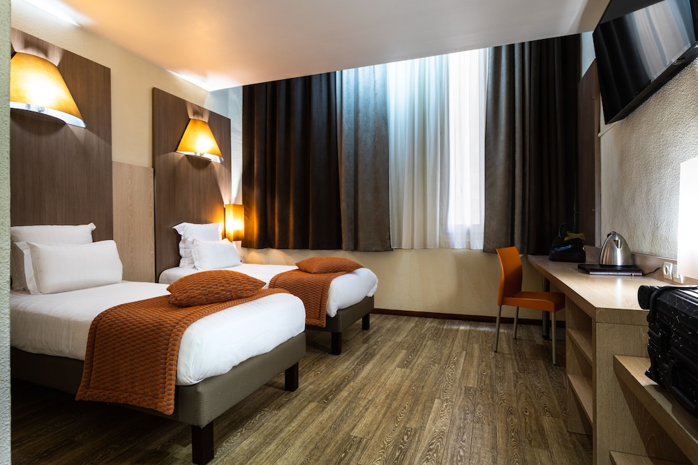 Habitación superior con 2 camas individuales, bañera del hotel Carré Vieux Port