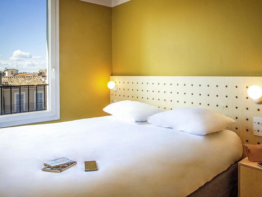 Habitación Pop con cama doble del hotel Greet Marseille Centre St Charles. Foto 7