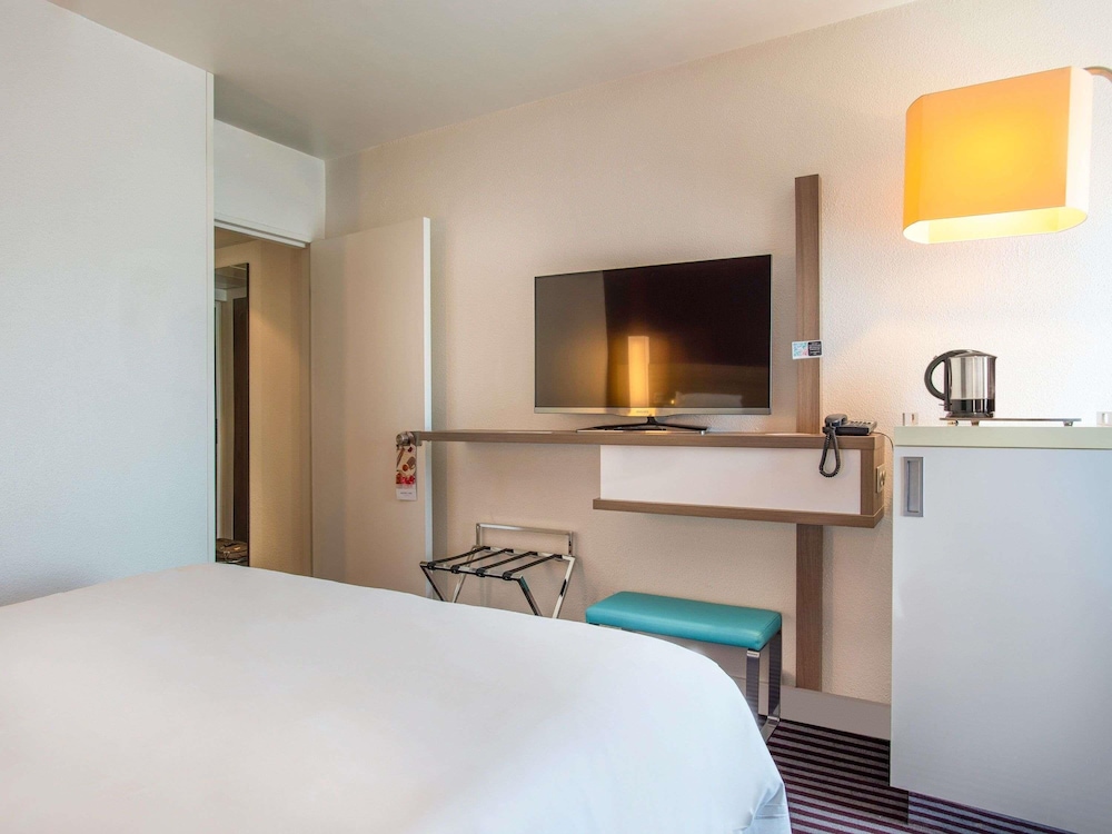 Habitación clásica doble, 1 cama doble del hotel Hotel Mercure Marsella Centro Viejo Puerto. Foto 4