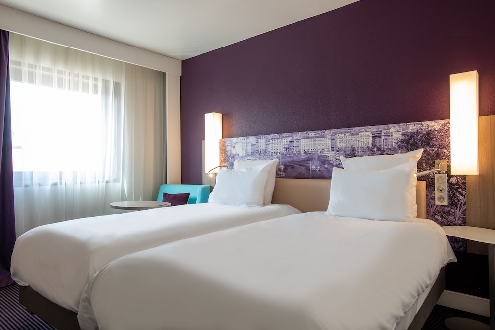 Habitación clásica con 2 camas individuales, 2 camas individuales del hotel Hotel Mercure Marsella Centro Viejo Puerto. Foto 1