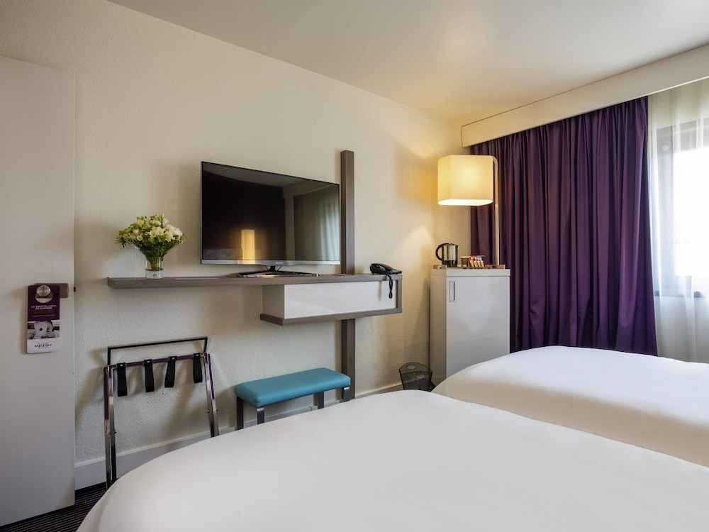 Habitación clásica con 2 camas individuales, 2 camas individuales del hotel Hotel Mercure Marsella Centro Viejo Puerto. Foto 2