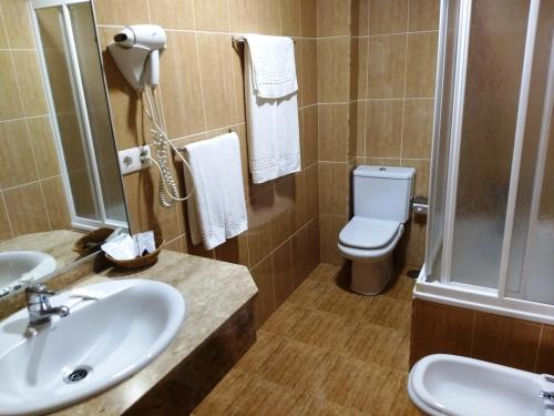 Habitación Triple Confort del hotel Avión Vigo. Foto 5