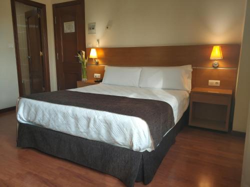 Habitación Individual Amplia del hotel Avión Vigo. Foto 1