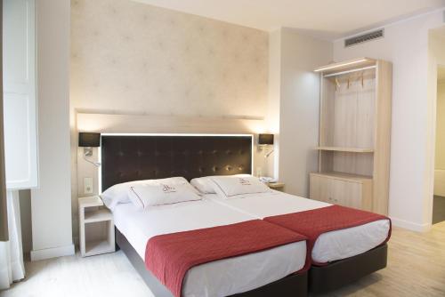 Habitación Doble Superior del hotel El Mudayyan. Foto 3