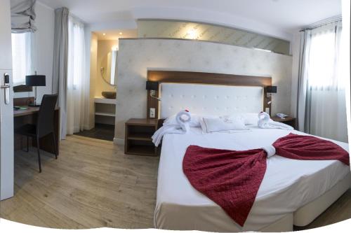 Habitación Doble del hotel El Mudayyan. Foto 1