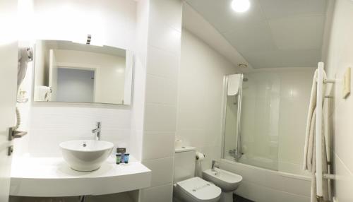 Habitación Familiar del hotel El Mudayyan. Foto 1