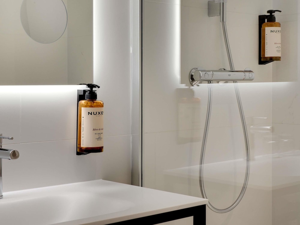 Habitación estándar para no fumadores con dos camas individuales del hotel Mercure Montpellier Centre Antigone. Foto 2