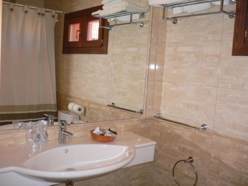 Habitación Doble del hotel Doña Blanca. Foto 21