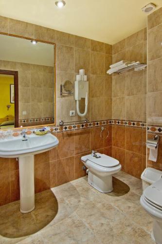 Habitación Doble Económica - 2 camas del hotel Doña Blanca