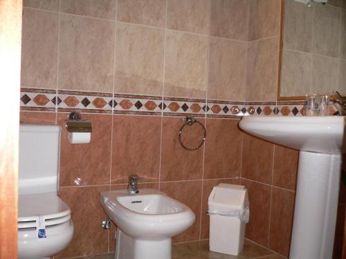 Habitación Doble Económica - 2 camas del hotel Doña Blanca. Foto 6