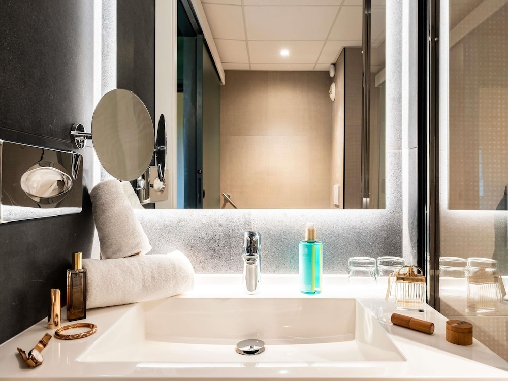 Habitación Ejecutiva con 1 cama doble del hotel Novotel Atria Nimes Centre. Foto 3