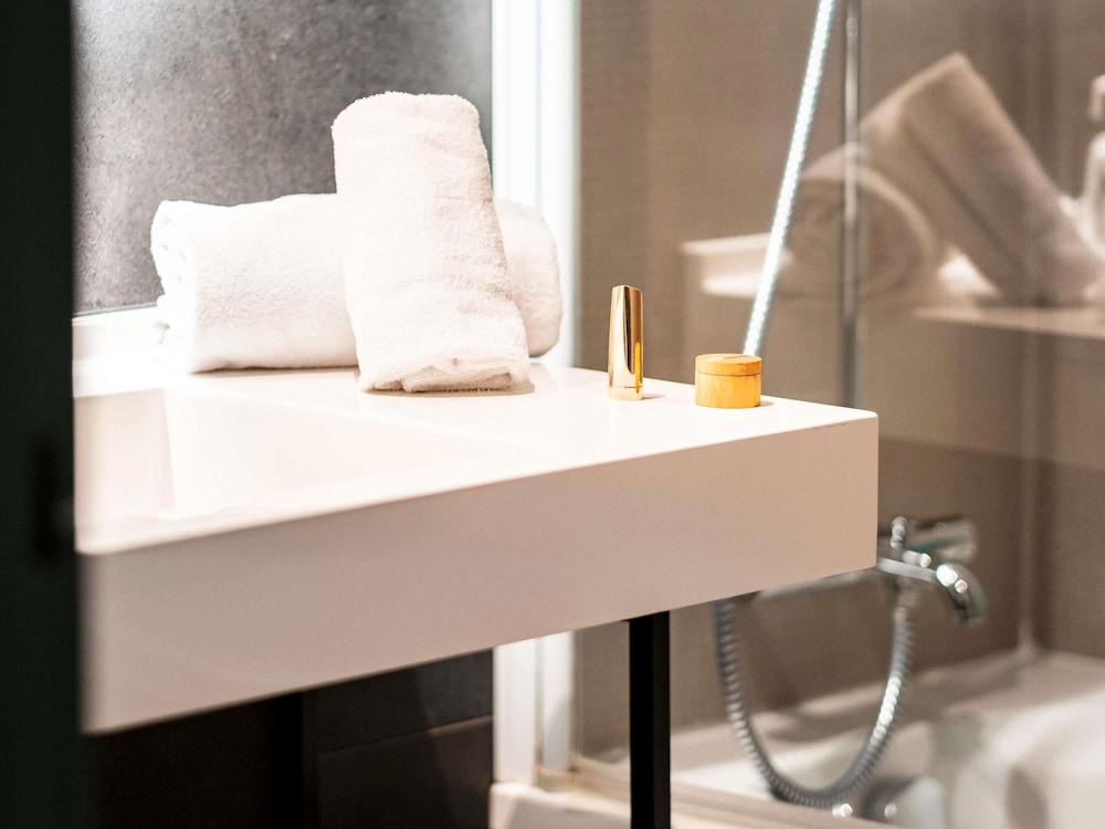 Habitación Estándar con 1 cama doble del hotel Novotel Atria Nimes Centre. Foto 6