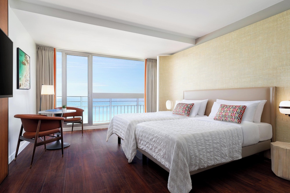 Habitación Deluxe, 2 camas individuales, vistas al mar (Balcony) del hotel Le Meridien Nice