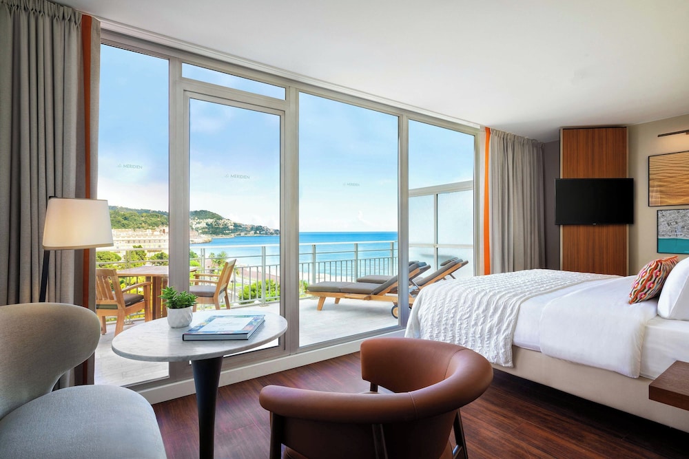Habitación ejecutiva, 1 cama de matrimonio grande, vistas al jardín del hotel Le Meridien Nice