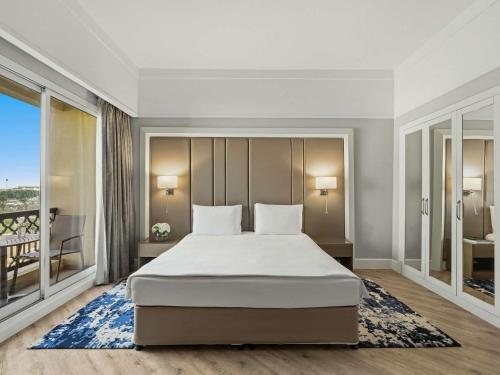 Interconnecting Premium Family Suite with Garden View del hotel Rixos Bab Al Bahr - All Inclusive. Foto 2