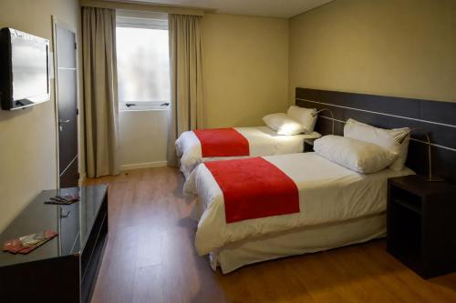 Habitación Doble adaptada para personas con movilidad reducida del hotel Merit San Telmo. Foto 1