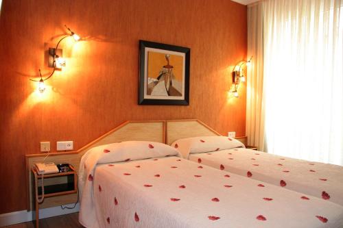Habitación Doble - 2 camas del hotel Paris. Foto 11