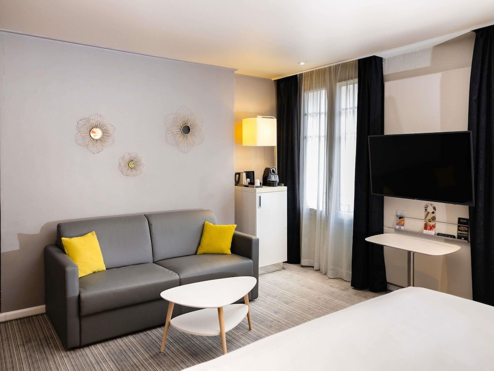 Suite junior, 1 cama de matrimonio grande con sofá cama del hotel Mercure Nice Centre Grimaldi. Foto 1