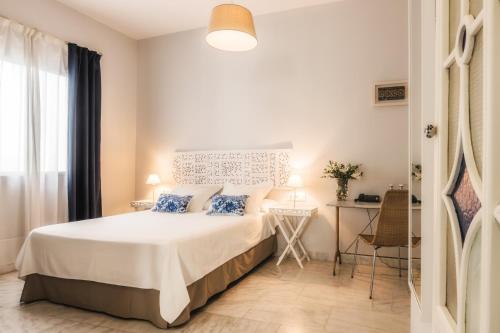 Habitación Doble Superior - 1 o 2 camas del hotel Casa De Colón. Foto 6