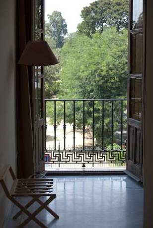 Habitación triple del hotel Basic Doña Manuela. Foto 2