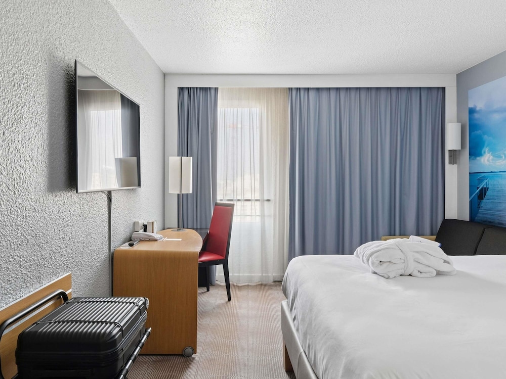 Habitación ejecutiva, 1 cama doble con sofá cama del hotel Novotel Paris Est. Foto 7