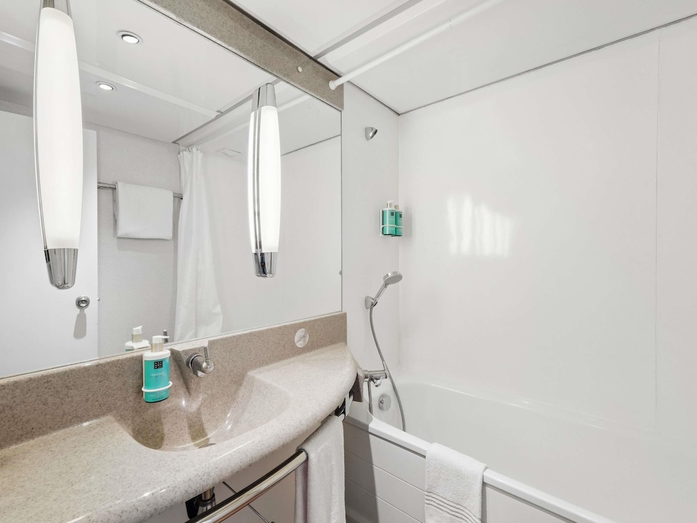 Habitación superior, 1 cama doble del hotel Novotel Paris Est. Foto 10