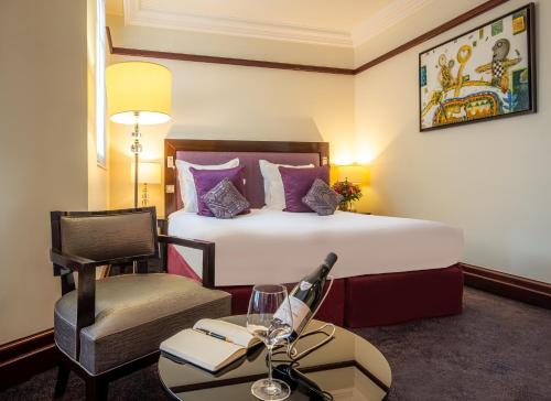 Habitación Deluxe del hotel Pont Royal. Foto 2