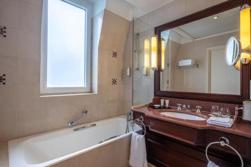 Habitación Deluxe del hotel Pont Royal. Foto 3