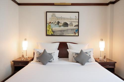 Habitación Deluxe con balcón del hotel Pont Royal. Foto 3