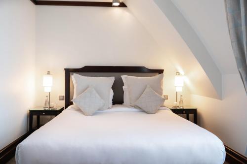 Habitación Deluxe Eiffel del hotel Pont Royal. Foto 4