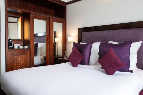 Habitación Triple Deluxe del hotel Pont Royal. Foto 4