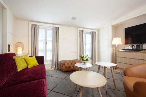 Suite con balcón del hotel Opéra Richepanse. Foto 5