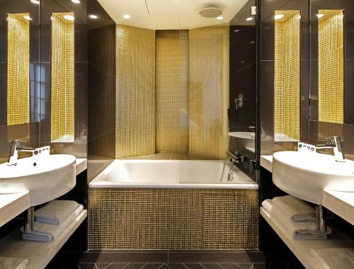 Suite Junior con vistas a la ciudad del hotel Opéra Richepanse. Foto 1