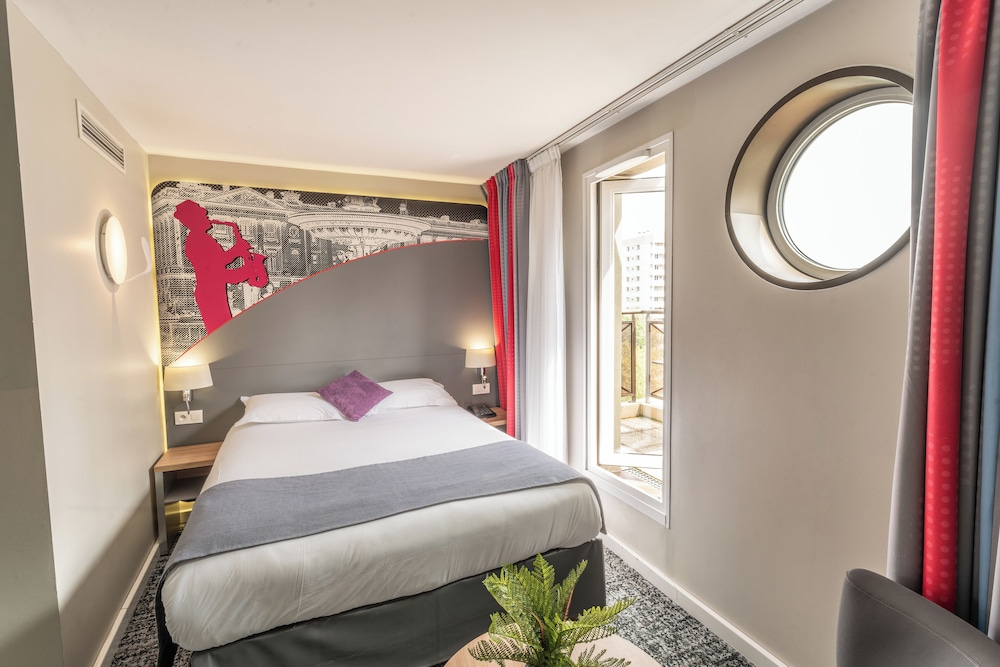Habitación estándar doble del hotel Inn Design Paris Place D'italie. Foto 7