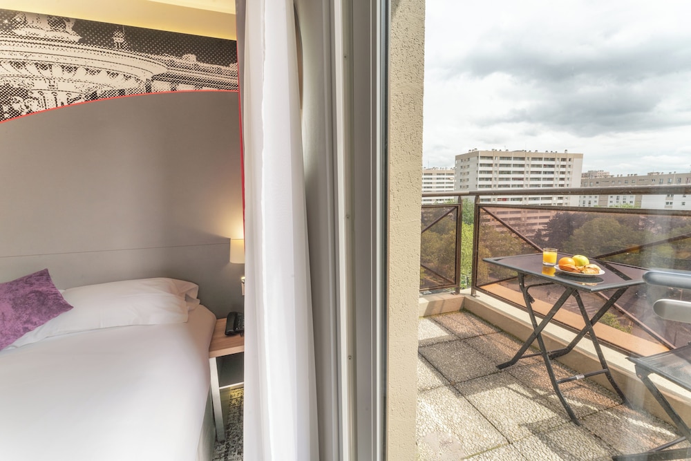 Habitación ejecutiva, terraza del hotel Inn Design Paris Place D'italie. Foto 6