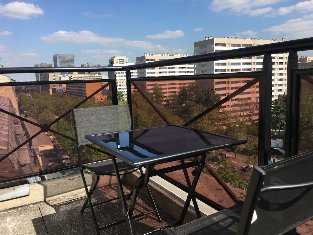Habitación ejecutiva, terraza del hotel Inn Design Paris Place D'italie. Foto 8