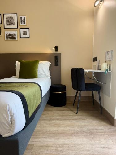 Habitación Doble Clásica - 2 camas del hotel Best Western Le Montparnasse. Foto 14