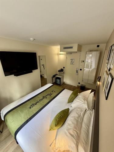 Habitación Doble Superior para no fumadores - 1 cama grande del hotel Best Western Le Montparnasse. Foto 8