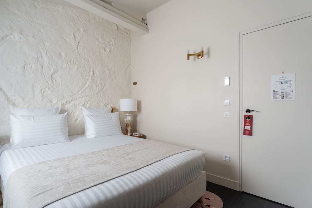 Habitación Simple - Minibar soft de cortesía, bandeja con tés y cafés,Chromecast,Prensa digital del hotel Astra Opéra - Astotel. Foto 2