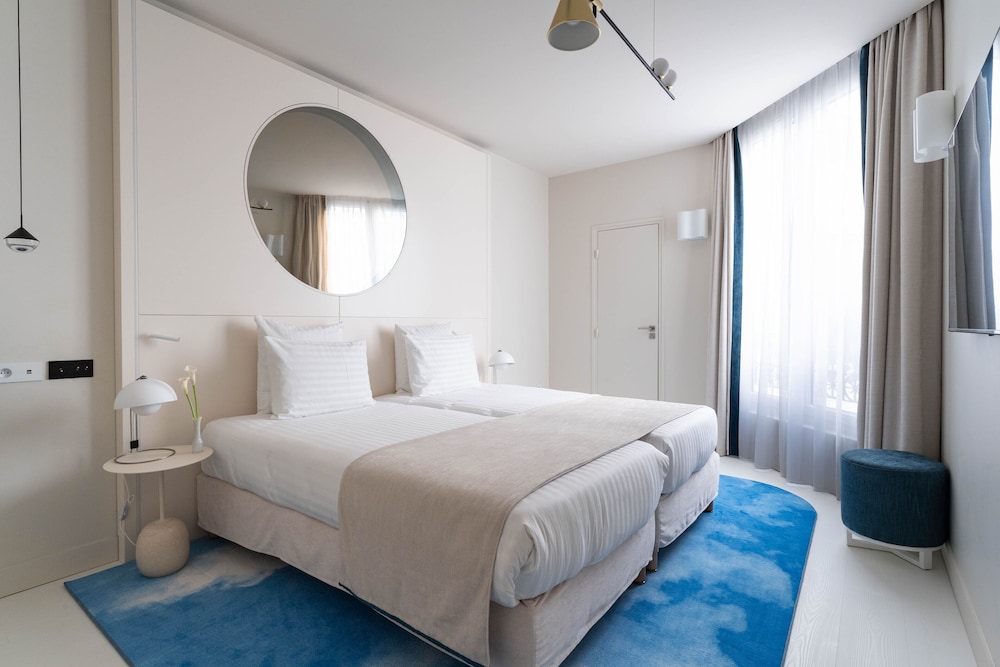 Habitación Superior con camas gemelas - Minibar soft y bandeja de cortesía,Chromecast,Prensa digital del hotel Astra Opéra - Astotel. Foto 4