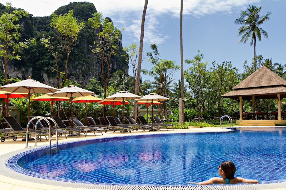 Habitación estándar con una cama doble del hotel Ibis Styles Krabi Ao Nang. Foto 9